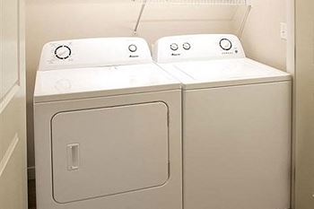 Apartment-laundry room